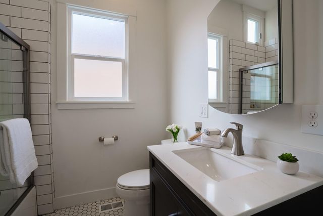 1532 1532 5th Avenue, Oakland, CA 94606