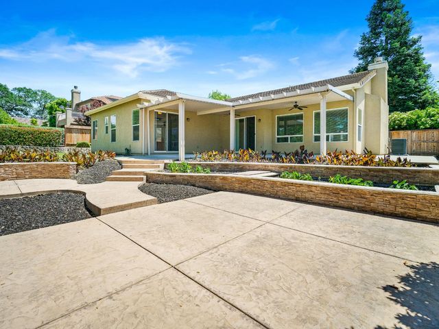 15325 Murieta South Pkwy, Rancho Murieta, CA 95683