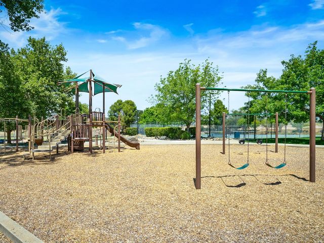 15325 Murieta South Pkwy, Rancho Murieta, CA 95683