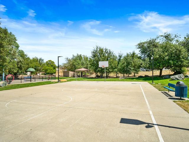15325 Murieta South Pkwy, Rancho Murieta, CA 95683