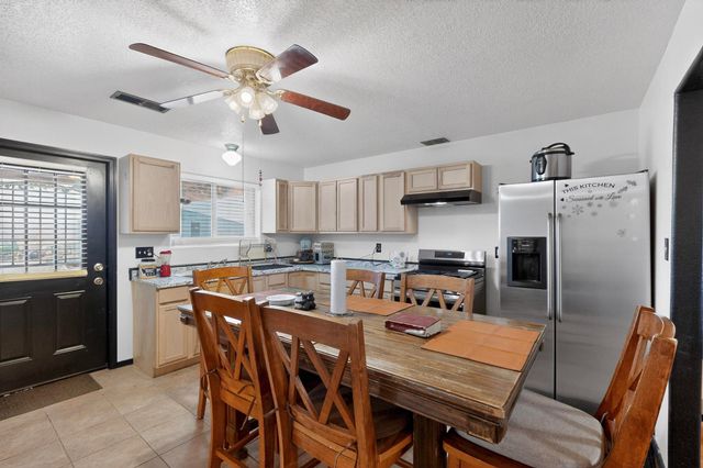 1636 New Mexico 304, Belen, NM 87002