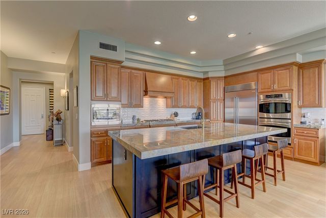 9208 Tesoras Drive 201, Las Vegas, NV 89144