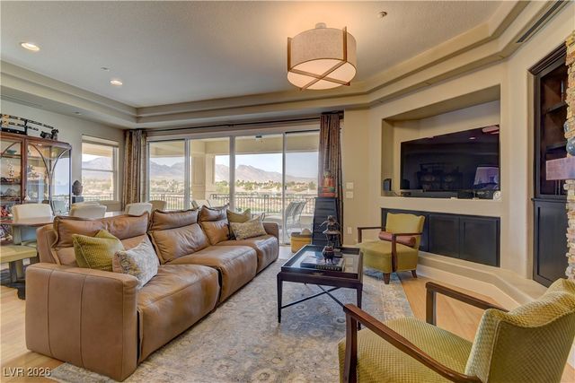 9208 Tesoras Drive 201, Las Vegas, NV 89144