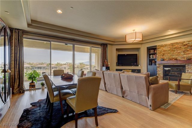 9208 Tesoras Drive 201, Las Vegas, NV 89144