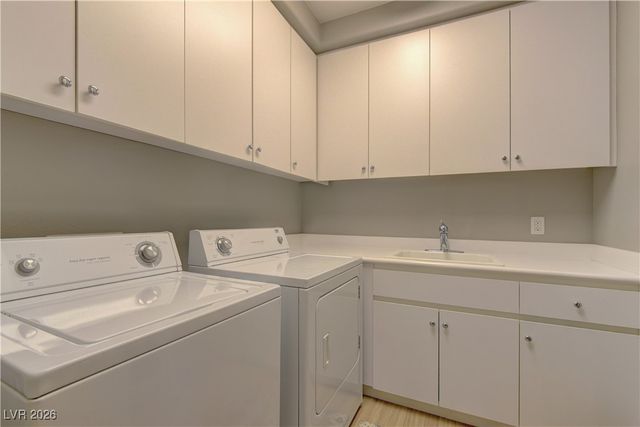 9208 Tesoras Drive 201, Las Vegas, NV 89144