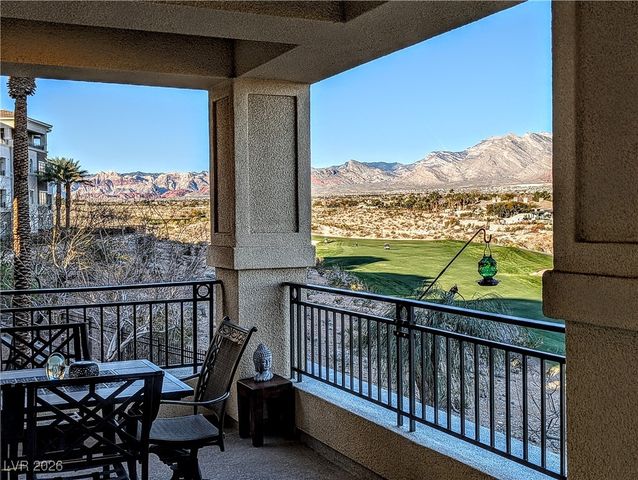 9208 Tesoras Drive 201, Las Vegas, NV 89144