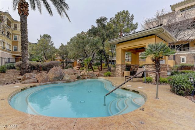 9208 Tesoras Drive 201, Las Vegas, NV 89144