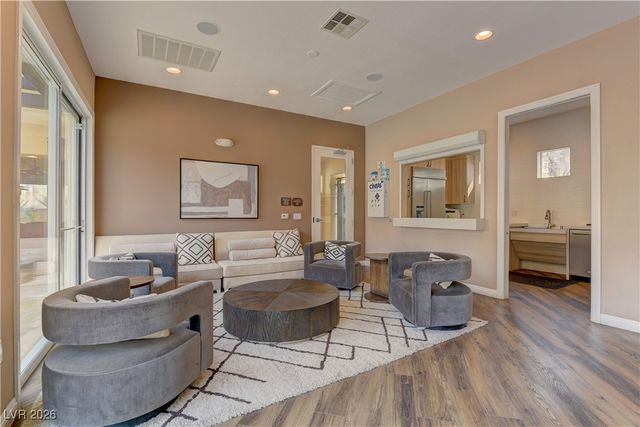 9208 Tesoras Drive 201, Las Vegas, NV 89144