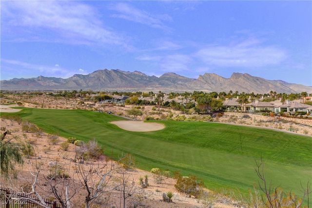 9208 Tesoras Drive 201, Las Vegas, NV 89144