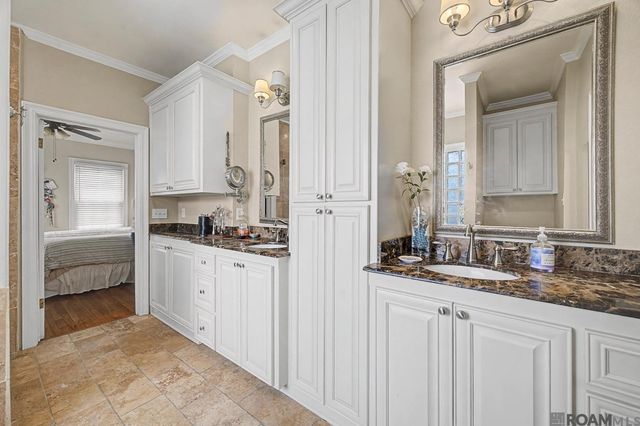 2179 Hollydale Ave, Baton Rouge, LA 70808