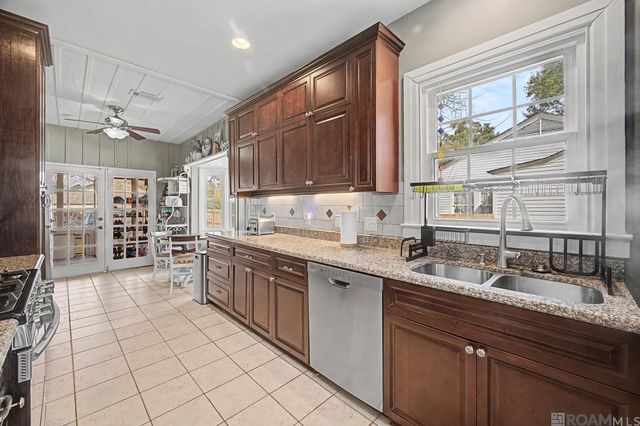 2179 Hollydale Ave, Baton Rouge, LA 70808