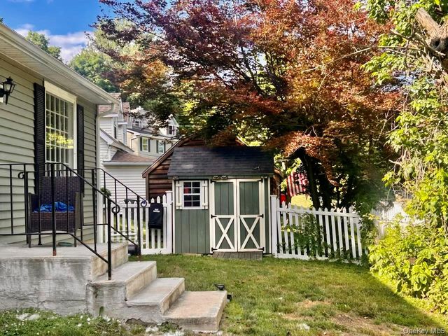 16 Clove Road 1, Salisbury Mills, NY 12577