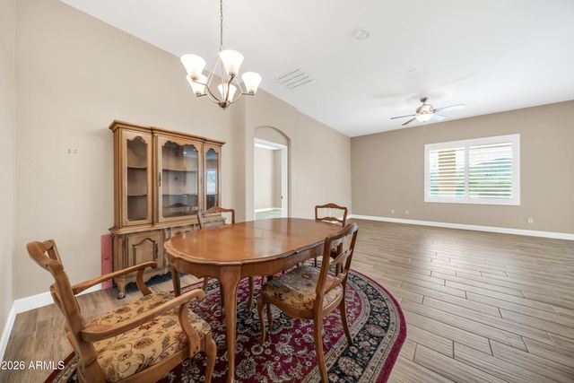 4423 W KENAI Drive, New River, AZ 85087