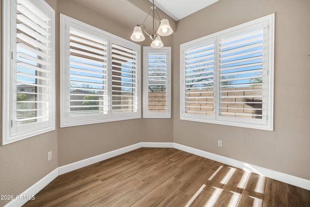 4423 W KENAI Drive, New River, AZ 85087