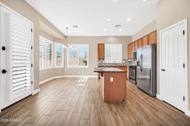 4423 W KENAI Drive, New River, AZ 85087