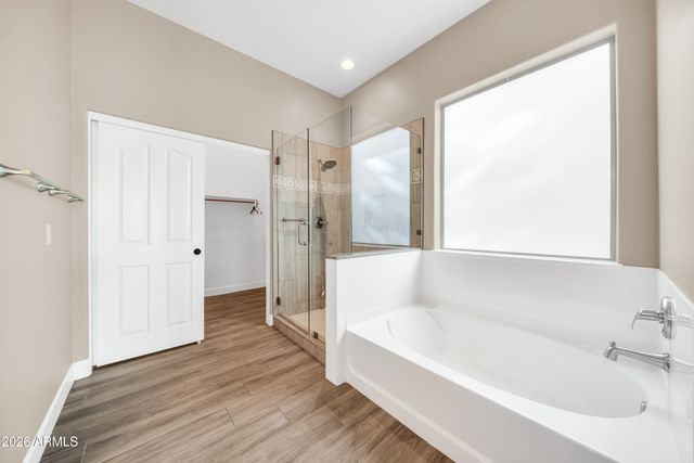 4423 W KENAI Drive, New River, AZ 85087