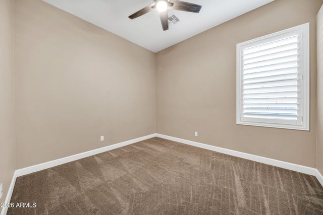 4423 W KENAI Drive, New River, AZ 85087