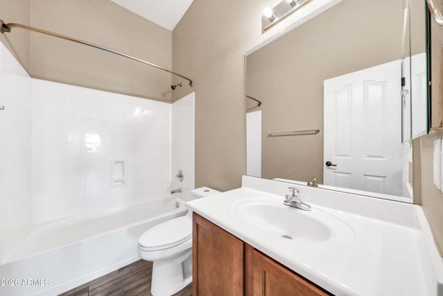 4423 W KENAI Drive, New River, AZ 85087