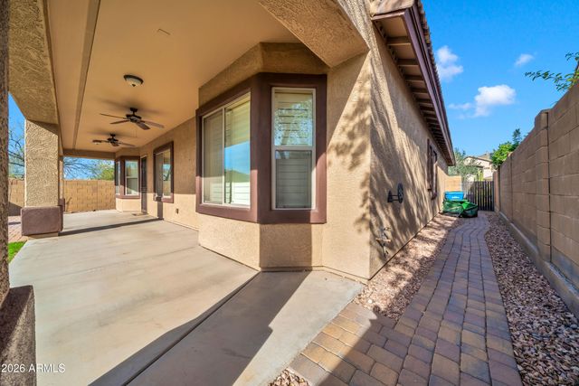 4423 W KENAI Drive, New River, AZ 85087