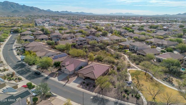 4423 W KENAI Drive, New River, AZ 85087