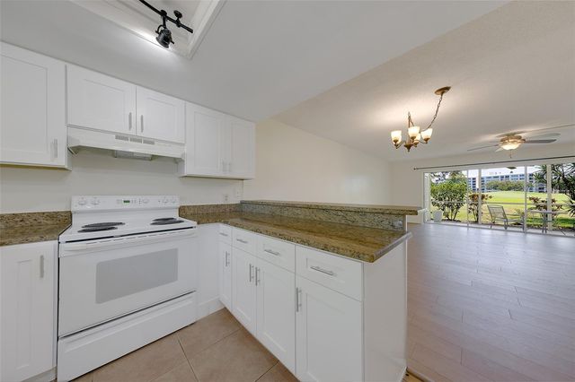 68 COUNTRY CLUB DRIVE, Largo, FL 33771