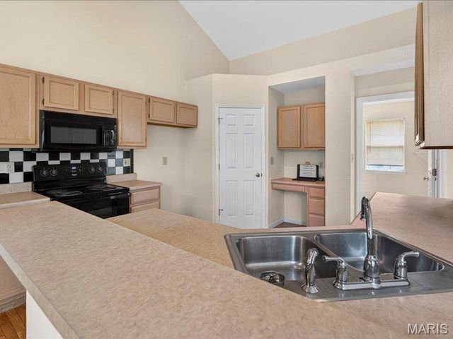 3986 Poppy Marie Lane, St Charles, MO 63304