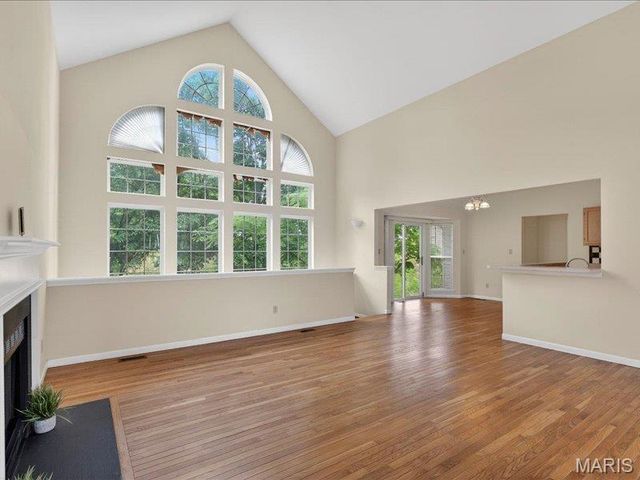 3986 Poppy Marie Lane, St Charles, MO 63304