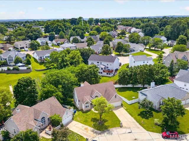 3986 Poppy Marie Lane, St Charles, MO 63304