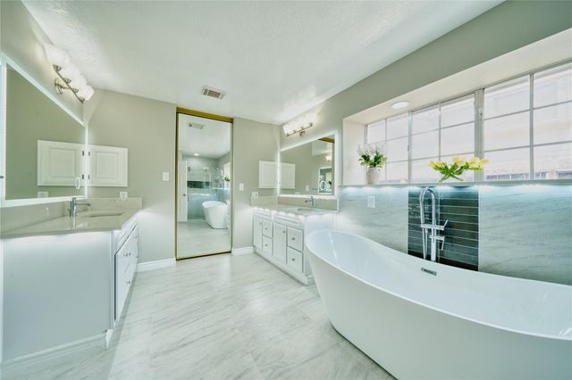 619 Green Belt Drive, Sugar Land, TX 77498