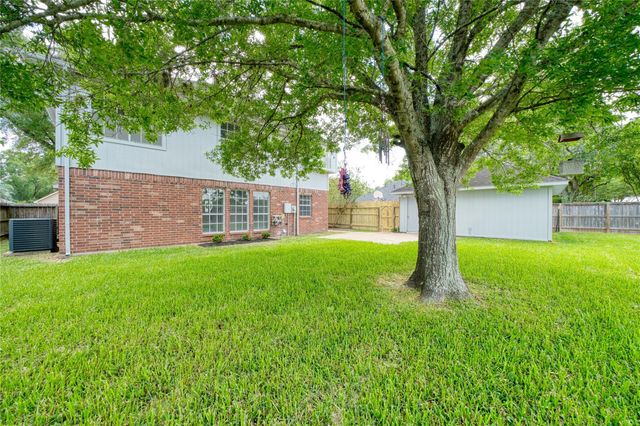619 Green Belt Drive, Sugar Land, TX 77498