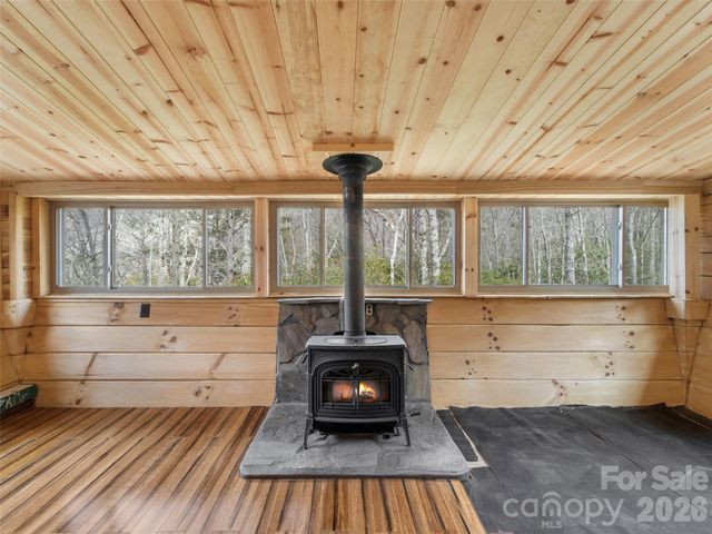 141 Overlook Drive 30, Spruce Pine, NC 28777