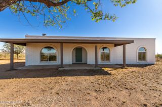 3613 E White Tail Road, Pearce, AZ 85625