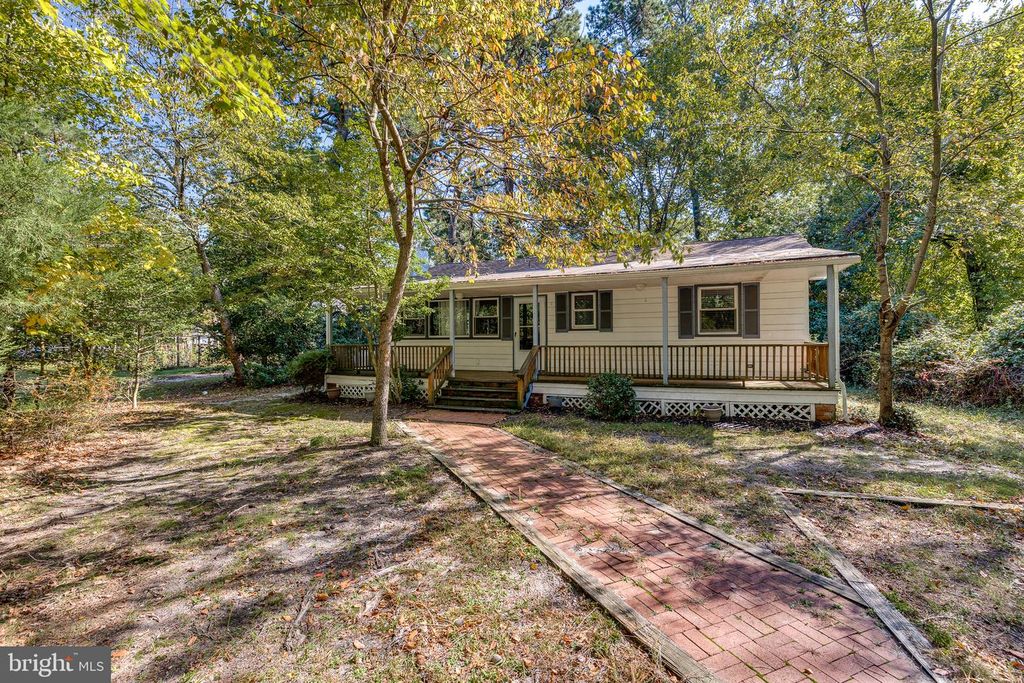 106 PINE BLVD, MEDFORD, NJ 08055 — exterior