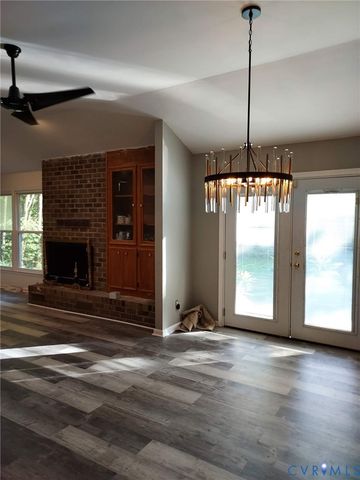 22417 Cox Rd, North Dinwiddie, VA 23803