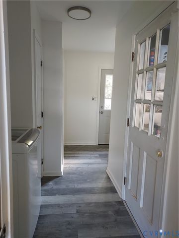 22417 Cox Rd, North Dinwiddie, VA 23803