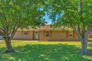 1507 Linda Street, Bowie, TX 76230