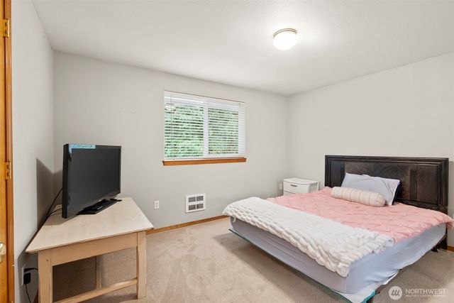 4826 S 49th Street, Tacoma, WA 98409