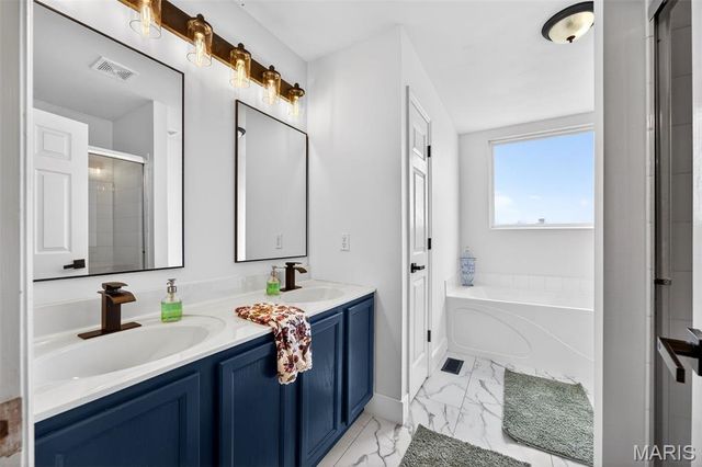 121 Majestic Lakes Boulevard, Moscow Mills, MO 63362