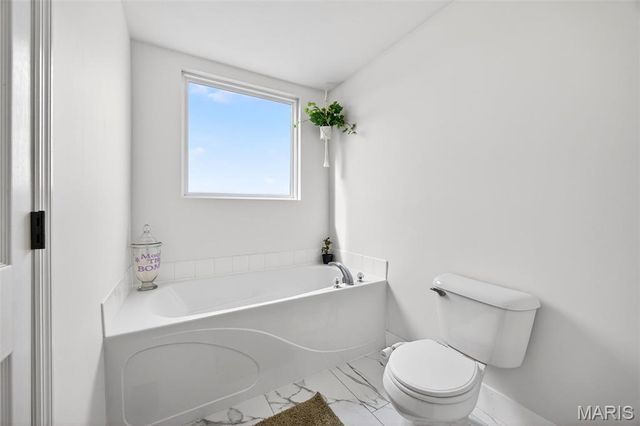 121 Majestic Lakes Boulevard, Moscow Mills, MO 63362