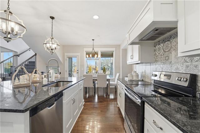 16936 W 163rd Terrace, Olathe, KS 66062