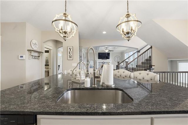 16936 W 163rd Terrace, Olathe, KS 66062