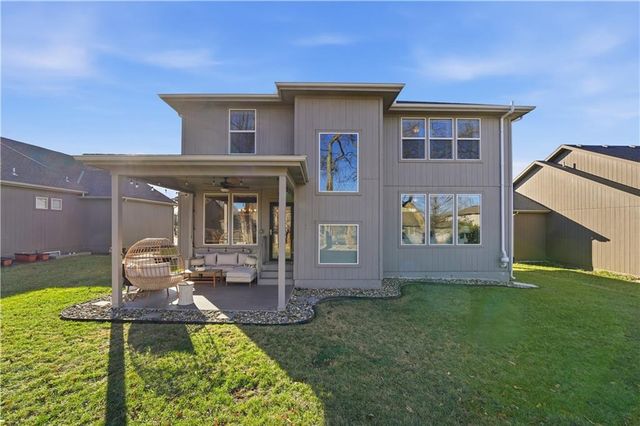 16936 W 163rd Terrace, Olathe, KS 66062