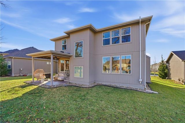 16936 W 163rd Terrace, Olathe, KS 66062