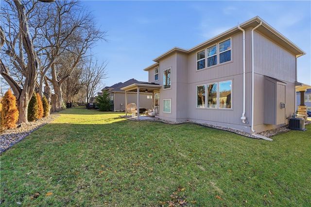 16936 W 163rd Terrace, Olathe, KS 66062