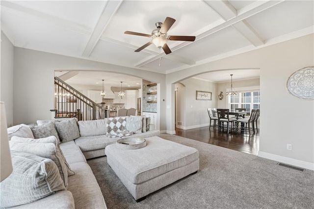 16936 W 163rd Terrace, Olathe, KS 66062