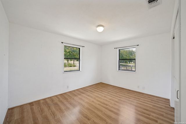 270 BRIARWOOD CIR, Bandera, TX 78003