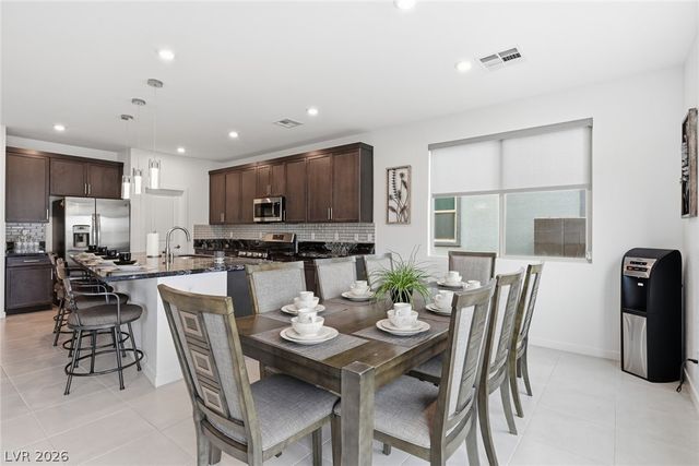 6934 Boulder View Street, North Las Vegas, NV 89084