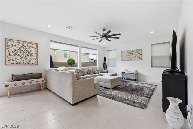 6934 Boulder View Street, North Las Vegas, NV 89084