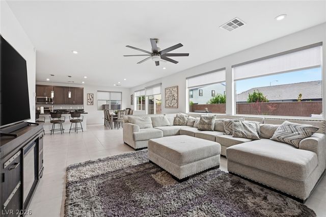 6934 Boulder View Street, North Las Vegas, NV 89084