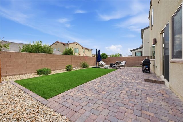 6934 Boulder View Street, North Las Vegas, NV 89084